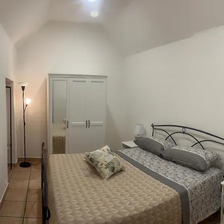 La Casetta Del Vicoletto Formia